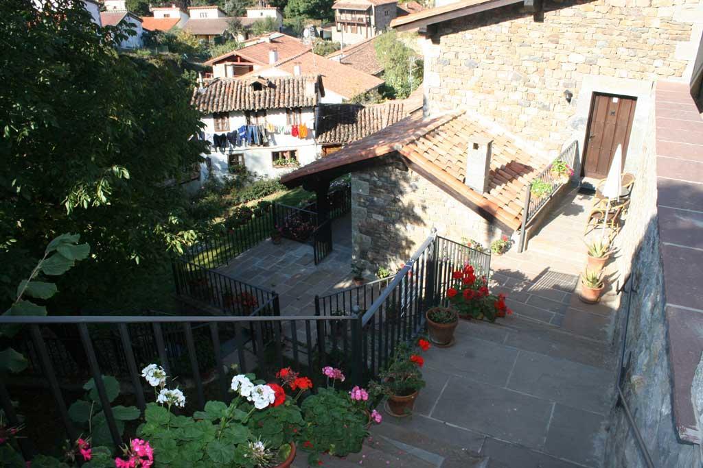 Apartamentos Casa De La Abuela Potes Eksteriør billede