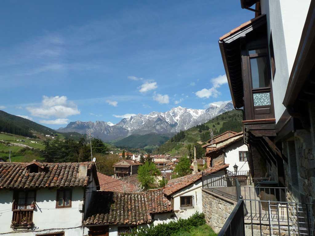 Apartamentos Casa De La Abuela Potes Eksteriør billede