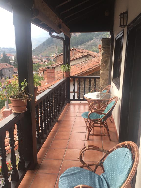 Apartamentos Casa De La Abuela Potes Eksteriør billede
